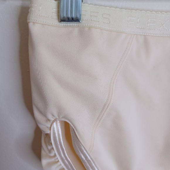 FLEXEES 5044 Signature Waist Band Firm Control High-Cut Brief Girdle Pantie. - Picture 13 of 15